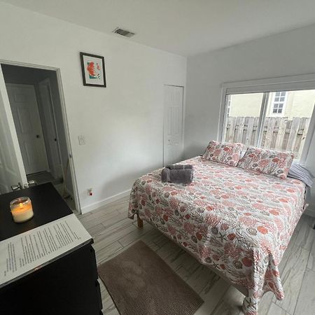 Cozy Room In A Quiet Home Miami Exterior photo